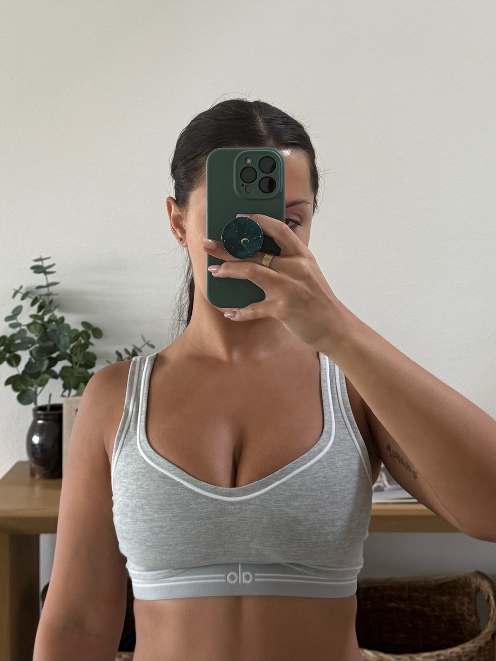 BNWT ALO Yoga Heather Gray Alosoft Heart Throb Bra